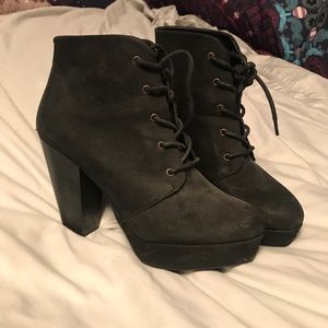 Heeled Tie-up Booties
